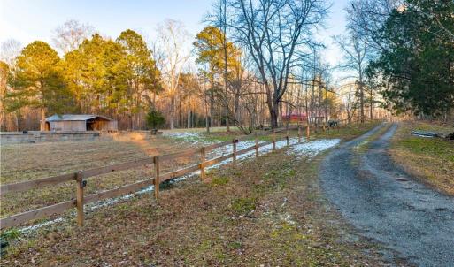Photo #15 of 9744 Runninghorse Lane, Gloucester, Virginia 18.5 acres