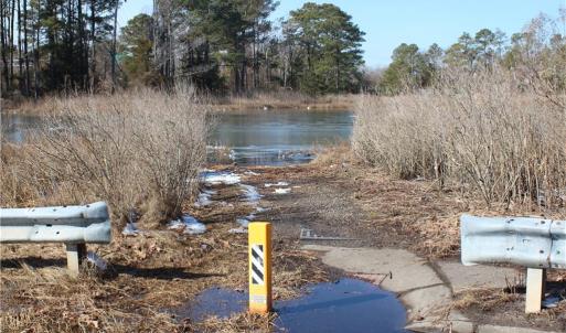 public kayak launch nearby