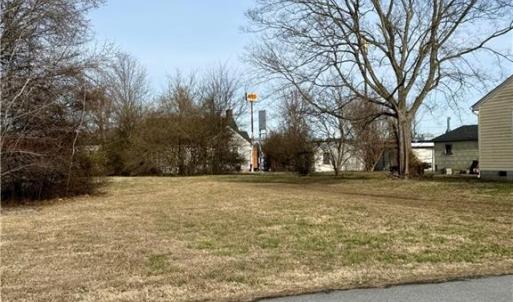 Photo #1 of Pine Street, Emporia, Virginia 0.2 acres