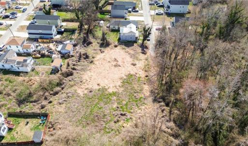Photo #6 of 328 Lloyd Street, Suffolk, Virginia