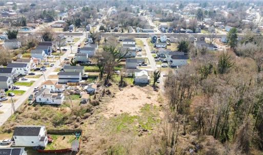 Photo #10 of 328 Lloyd Street, Suffolk, Virginia