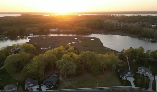 Photo #8 of 3424 Raintree Circle, Suffolk, Virginia 1.0 acres