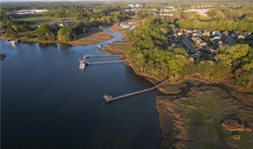 Photo #4 of 3424 Raintree Circle, Suffolk, Virginia 1.0 acres