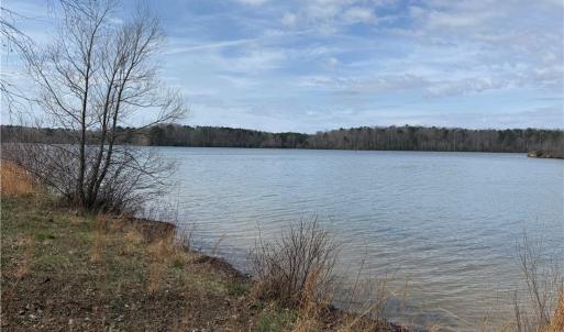 Beaverdam Park is a welcoming spot for families and community gatherings.