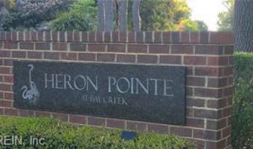 Entrance to Heron Pointe