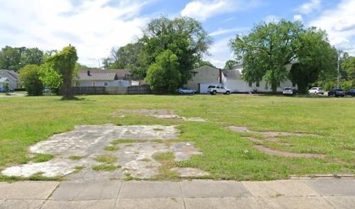 Photo #2 of 3126 Tidewater Drive, Norfolk, Virginia