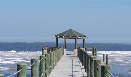 Currituck Crossing Community pier winter