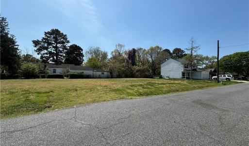 Photo #5 of 832 Oklahoma Drive, Chesapeake, Virginia 0.2 acres