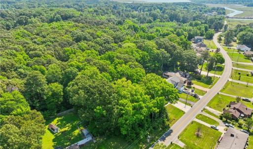 Photo #11 of 500 Carys Chapel Road, Yorktown, Virginia 3.5 acres