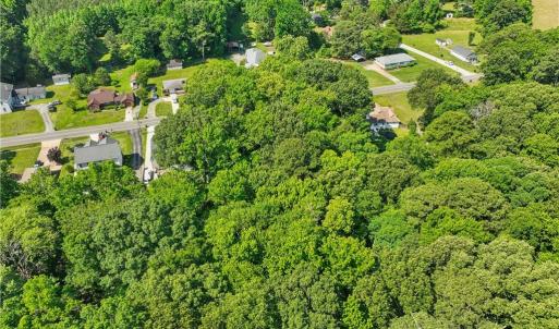 Photo #15 of 500 Carys Chapel Road, Yorktown, Virginia 3.5 acres