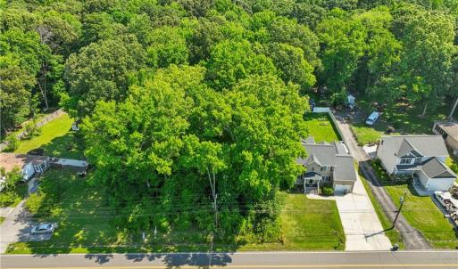 Photo #6 of 500 Carys Chapel Road, Yorktown, Virginia 3.5 acres
