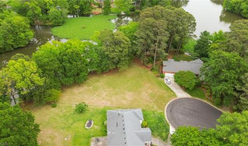 Photo #10 of 2035 Foxs Lair Trail, Norfolk, Virginia 0.3 acres
