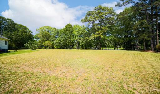 Photo #15 of 2035 Foxs Lair Trail, Norfolk, Virginia 0.3 acres