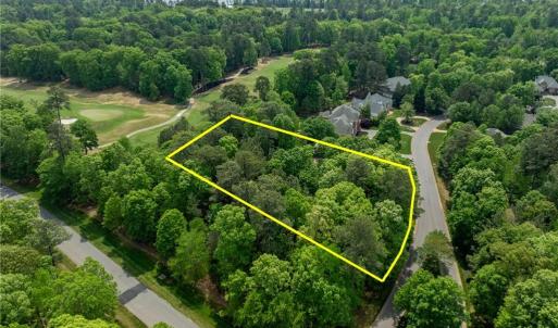 Photo #2 of 2114 Hornes Lake Road, Williamsburg, Virginia 0.6 acres