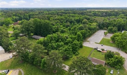 Photo #10 of 171 Richneck Road, Newport News, Virginia 4.6 acres