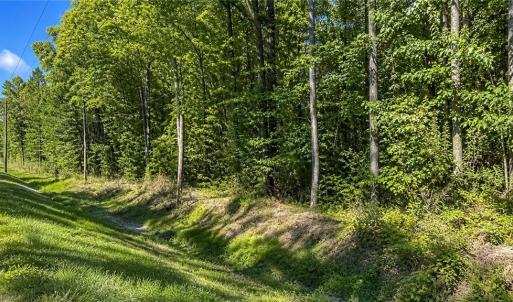 Photo #1 of 28 Johnstown Crescent, Chesapeake, Virginia 29.0 acres