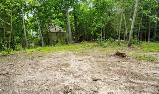 Photo #17 of 1015 Wilton Coves Drive, Hartfield, Virginia 0.7 acres
