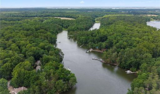 Photo #6 of 1015 Wilton Coves Drive, Hartfield, Virginia 0.7 acres