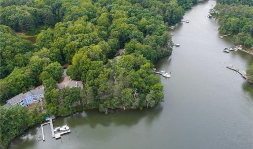 Photo #7 of 1015 Wilton Coves Drive, Hartfield, Virginia 0.7 acres