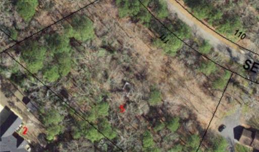 Photo #2 of 111 Seven Hollys Drive, Yorktown, Virginia 1.9 acres
