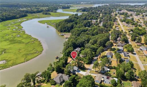 Photo #6 of 1502 Magruder Road, Smithfield, Virginia 0.6 acres