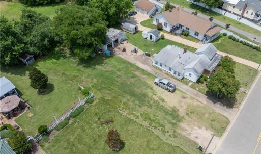 Photo #4 of 1360 Poquoson Avenue, Poquoson, Virginia 0.5 acres