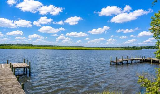 Pier/dock