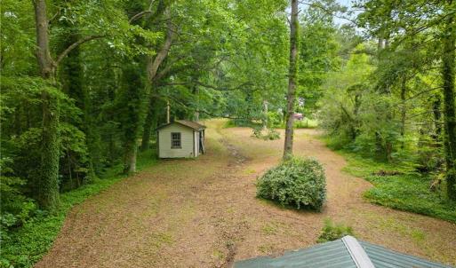 Photo #11 of 3938 Paradise Point Road, Hayes, Virginia 0.8 acres