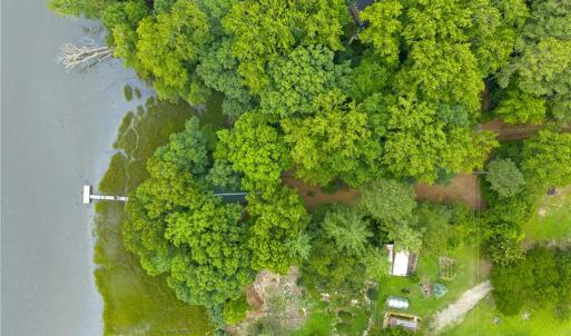 Photo #12 of 3938 Paradise Point Road, Hayes, Virginia 0.8 acres