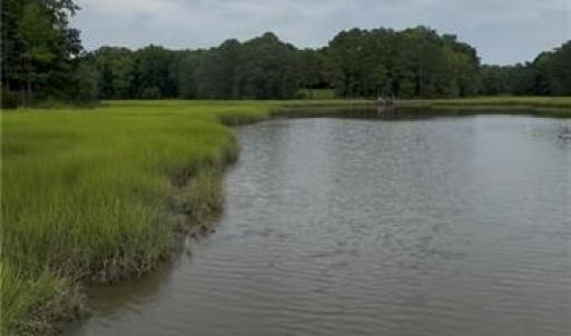 Photo #3 of 3938 Paradise Point Road, Hayes, Virginia 0.8 acres