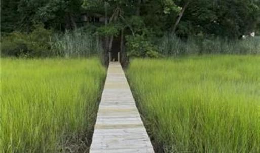 Photo #5 of 3938 Paradise Point Road, Hayes, Virginia 0.8 acres