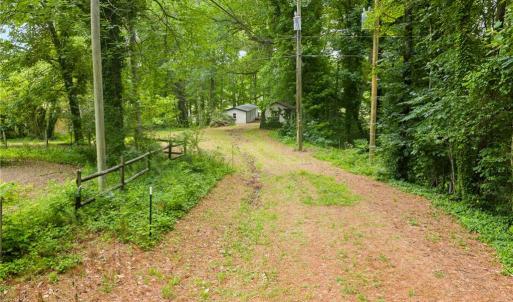 Photo #6 of 3938 Paradise Point Road, Hayes, Virginia 0.8 acres