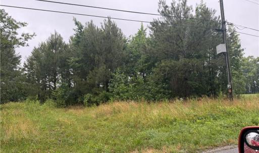 Photo #3 of 741 Manning Road, Suffolk, Virginia 0.5 acres