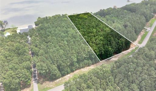 Photo #18 of 1129 Lawnes Neck Drive, Smithfield, Virginia 2.4 acres