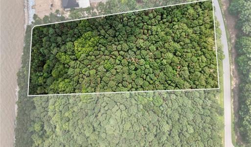 Photo #20 of 1129 Lawnes Neck Drive, Smithfield, Virginia 2.4 acres