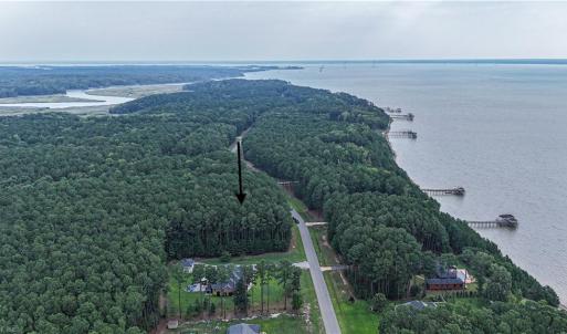 Photo #5 of 1220 Lawnes Neck Drive, Smithfield, Virginia 5.0 acres