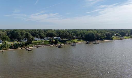 Photo #11 of 803 Riverside Drive, Newport News, Virginia 0.9 acres