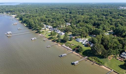 Photo #6 of 803 Riverside Drive, Newport News, Virginia 0.9 acres