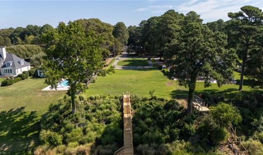 Photo #5 of 803 Riverside Drive, Newport News, Virginia 0.9 acres
