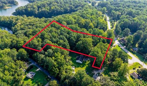 Photo #9 of 2952 Chickahominy Road, Toano, Virginia 2.1 acres