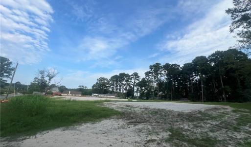Photo #1 of 1136 Sunlight Drive, Chesapeake, Virginia 1.0 acres