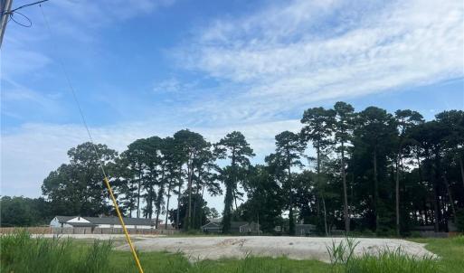 Photo #5 of 1136 Sunlight Drive, Chesapeake, Virginia 1.0 acres