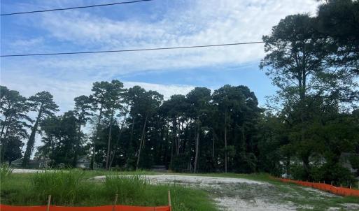 Photo #4 of 1148 Sunlight Drive, Chesapeake, Virginia 1.0 acres