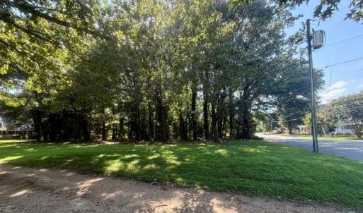 Photo #3 of 40 Salt Pond Road, Hampton, Virginia 0.3 acres