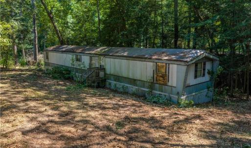 Photo #4 of 166 Barricks Mill Road, Topping, Virginia 0.5 acres