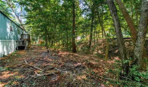 Photo #10 of 166 Barricks Mill Road, Topping, Virginia 0.5 acres