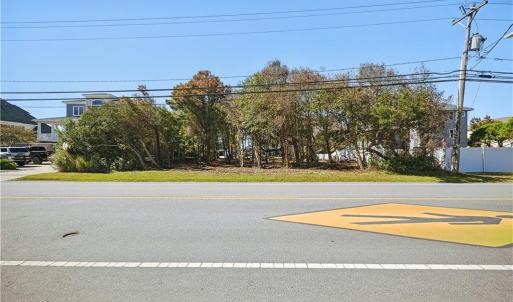 Ground-level view across from Sandpiper Rd.