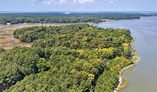 Photo #9 of 270 Lawnes Neck Drive, Smithfield, Virginia 5.0 acres