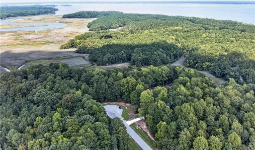 Photo #5 of 1201 Creekway Drive, Smithfield, Virginia 1.8 acres