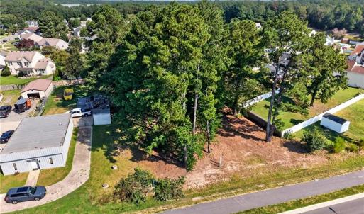 Photo #5 of 1828 Holland Road, Suffolk, Virginia 0.5 acres